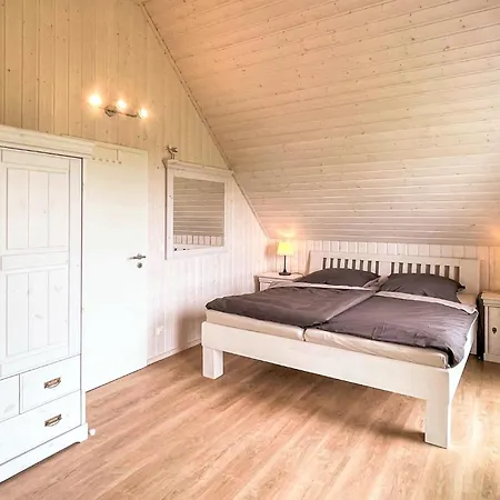 Semesterbostad Gorgeous In Ostseeresort With Sauna