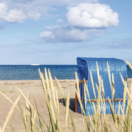 Gorgeous In Ostseeresort With Sauna Semesterbostad